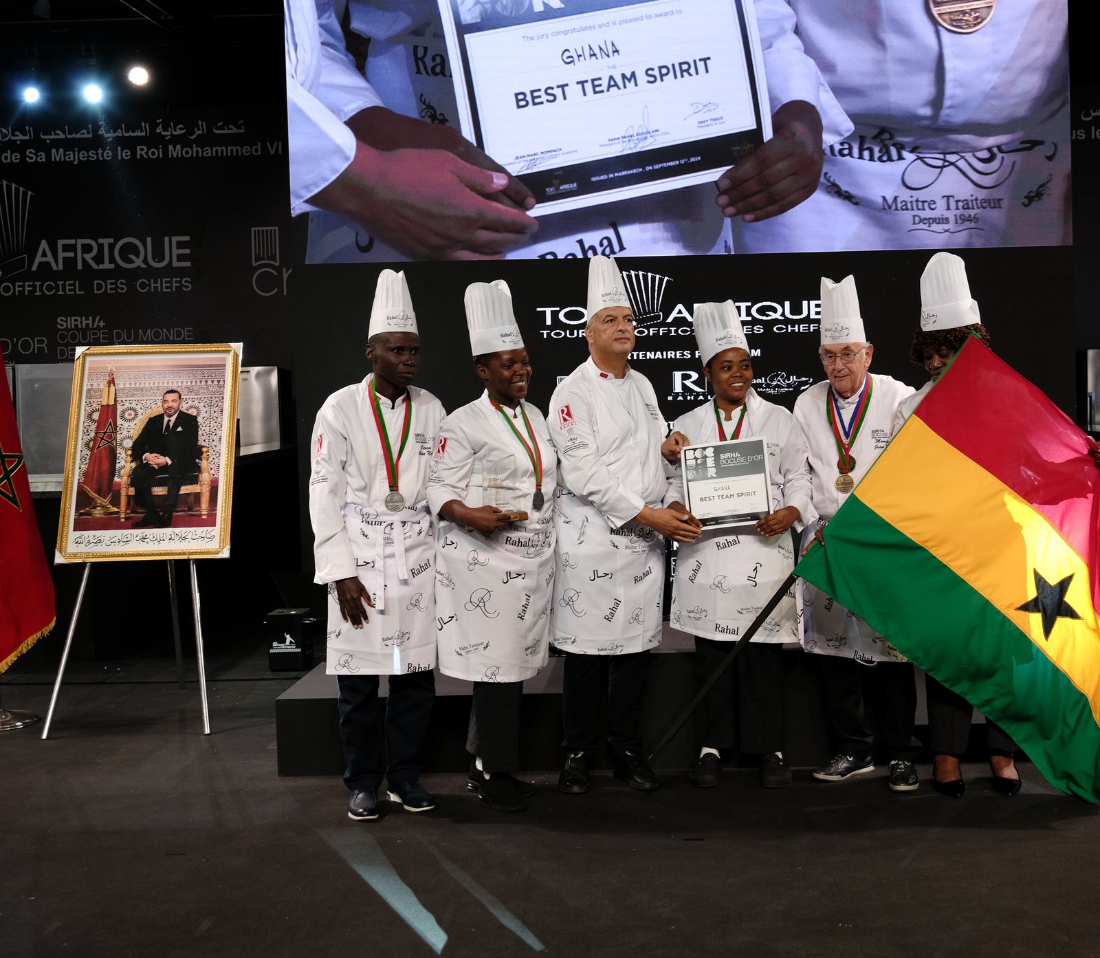 L'équipe du Ghana recevant le prix Best Team Spirit, Bocuse d'Or Afrique 2024, Marrakech